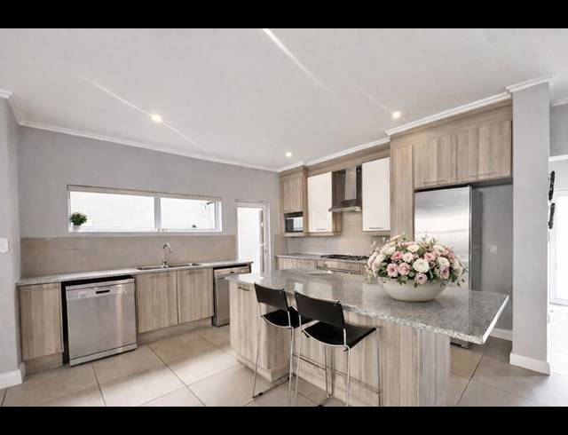 3 BEDROOM CLUSTER FOR SALE IN BRYANSTON